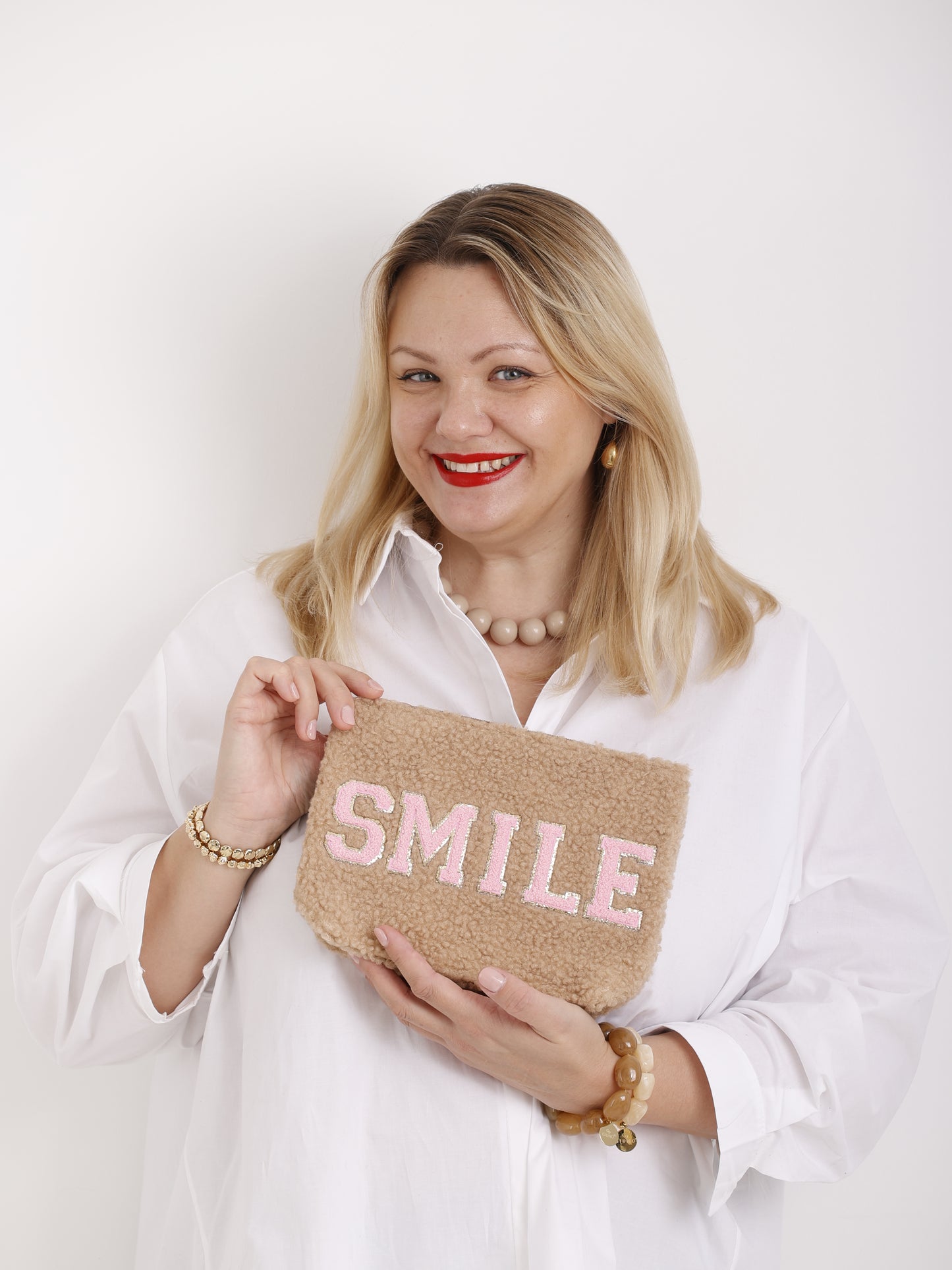 Cozy Smile Bag – Kosmetiktasche aus Teddystoff