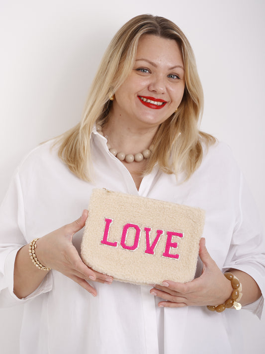 Cozy Love Bag – Kosmetiktasche aus Teddystoff