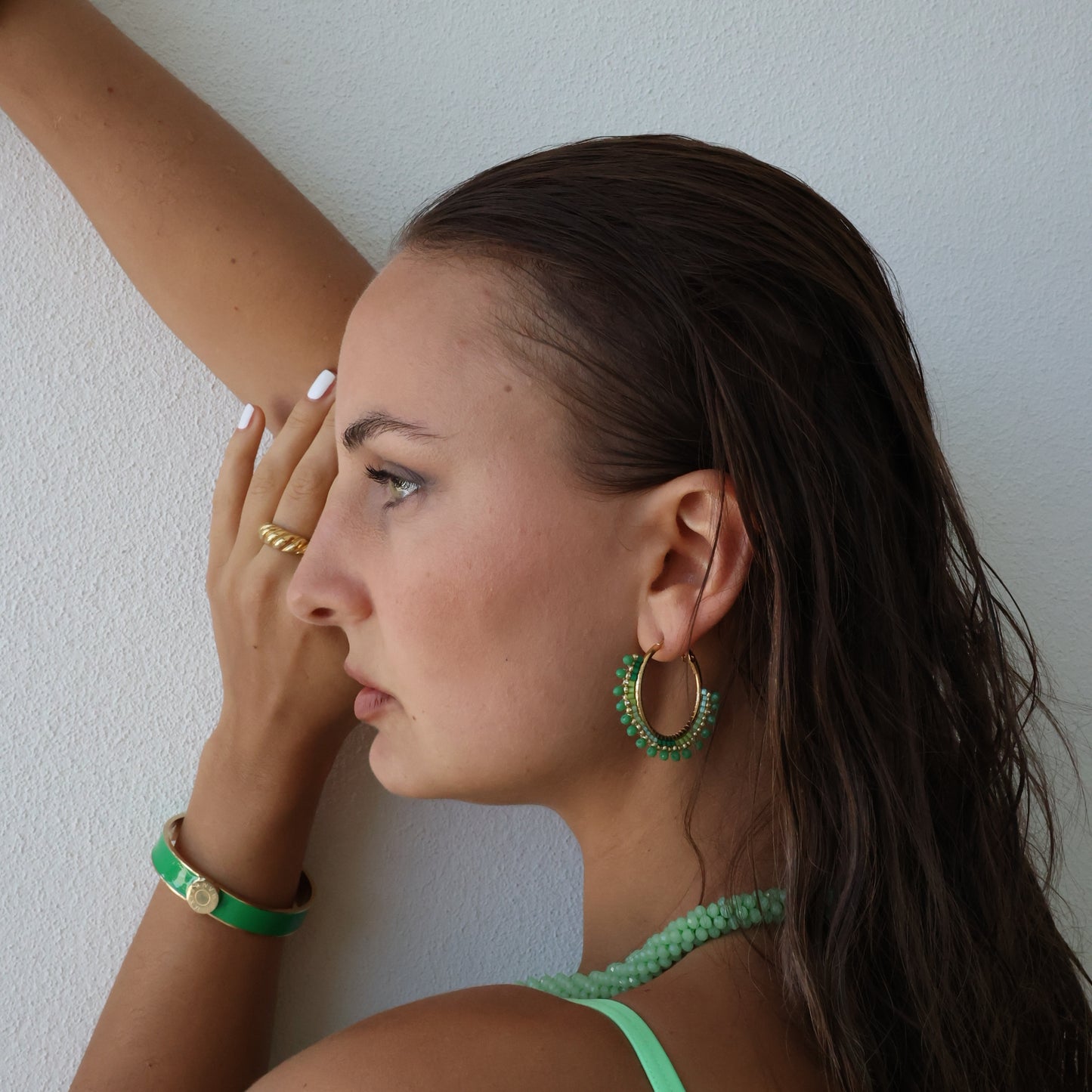 green vibe - Creolen mit Glasperlen