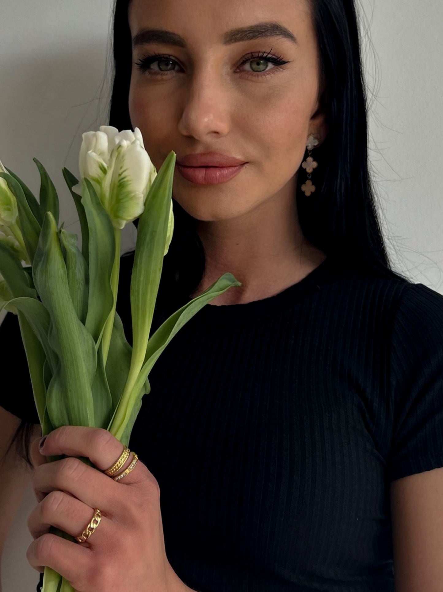 ADINA long - Edelstahlohrringe mit Kleeblättern