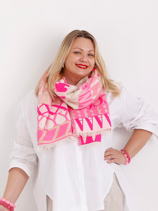 Letter Love Scarf – Statement-Schal in Pink & Beige