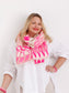 Letter Love Scarf – Statement-Schal in Pink & Beige