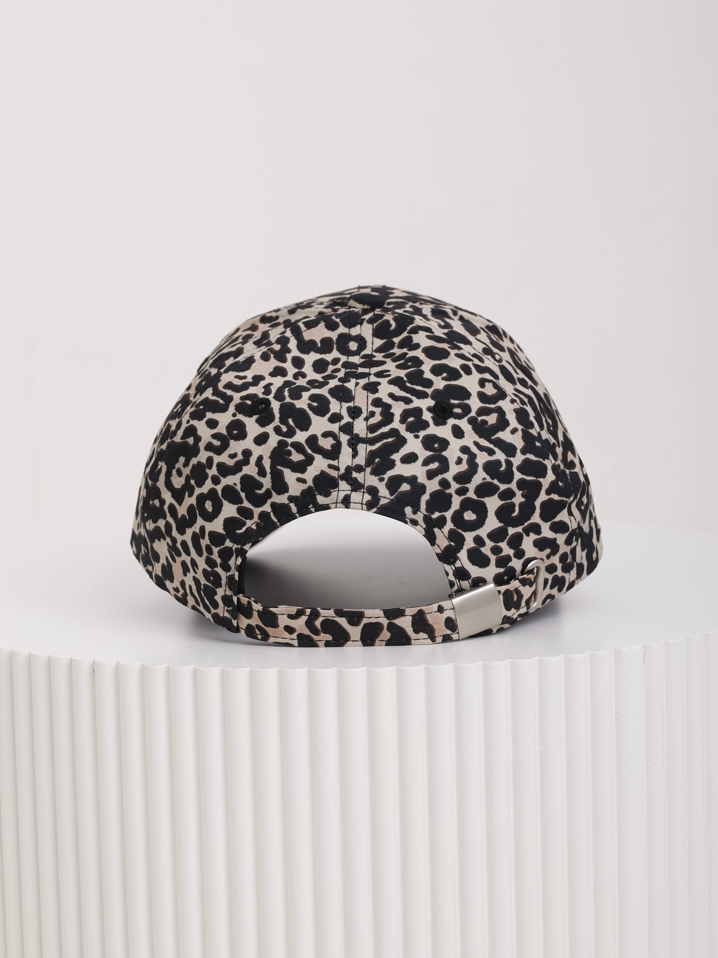 Leo C Cap – Cappy mit pinkem Statement