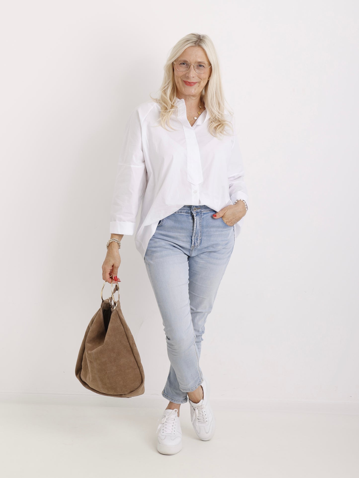 Golden Ring Bag – Wildledertasche mit goldenen Ringen